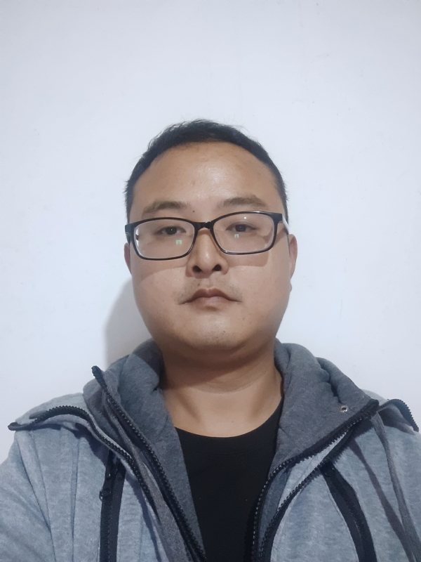 爱在一瞬间的第一张照片--龙岩相亲服务中心