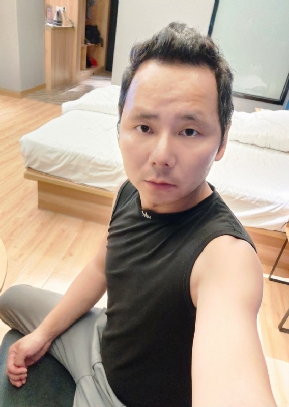 爱远的要命的第一张照片--龙岩相亲服务中心