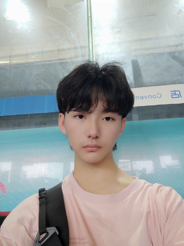 钱嘉豪的第二张照片--龙岩相亲服务中心