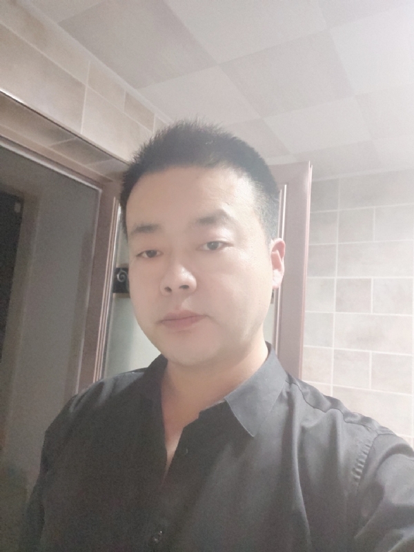 yangyongpingaoi的第二张照片--龙岩相亲服务中心