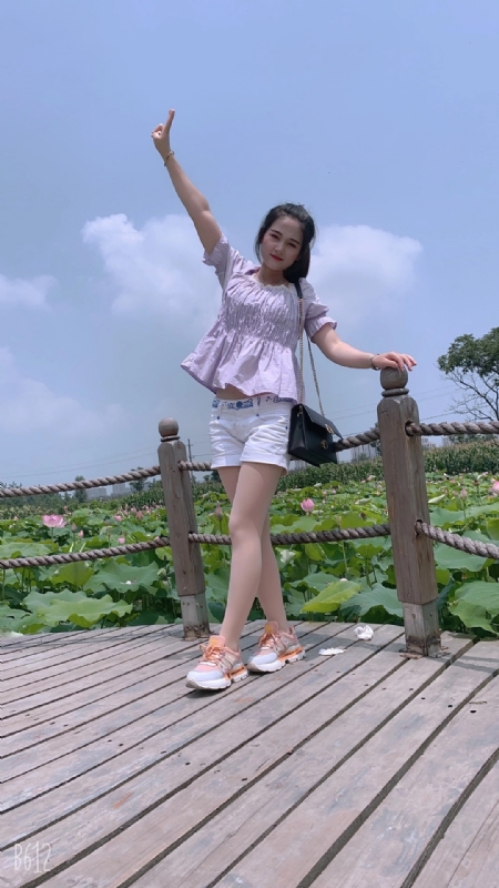 秋水伊人的第三张照片--龙岩相亲服务中心