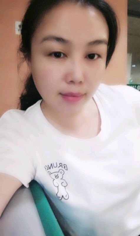 淡淡的云的第四张照片--龙岩相亲服务中心