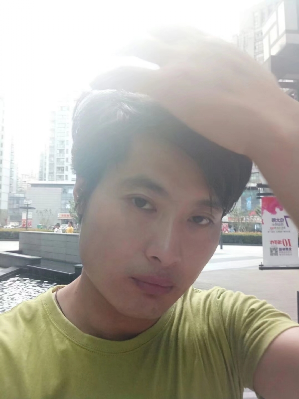钢铁侠的第一张照片--龙岩相亲服务中心