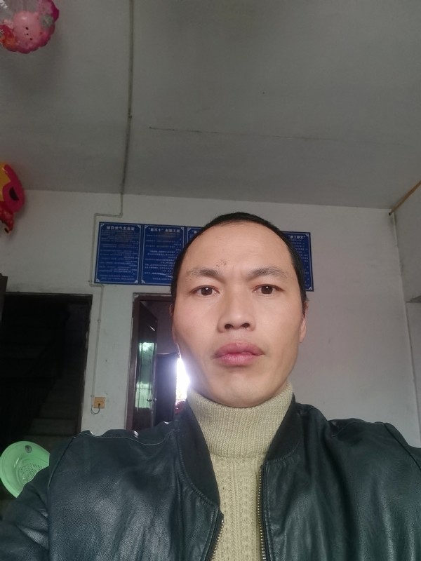 陈前的第一张照片--龙岩相亲服务中心