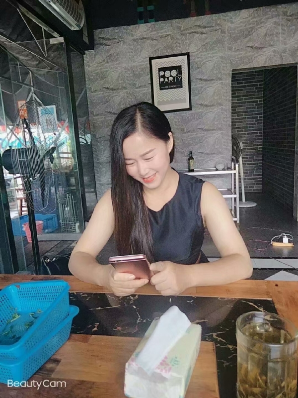 如不坚强弱给谁看的第一张照片--龙岩相亲服务中心