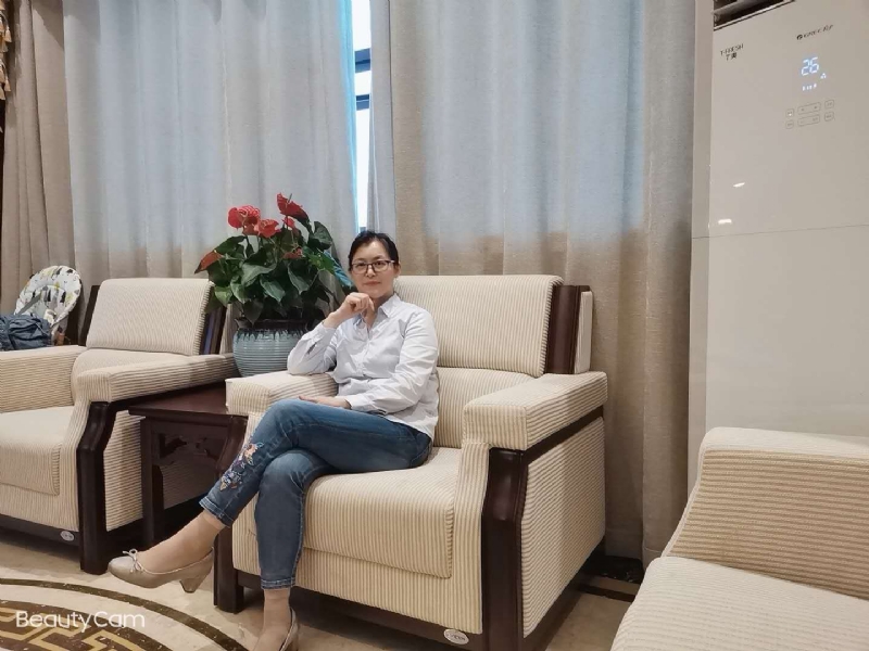 秋水伊人的第一张照片--龙岩相亲服务中心