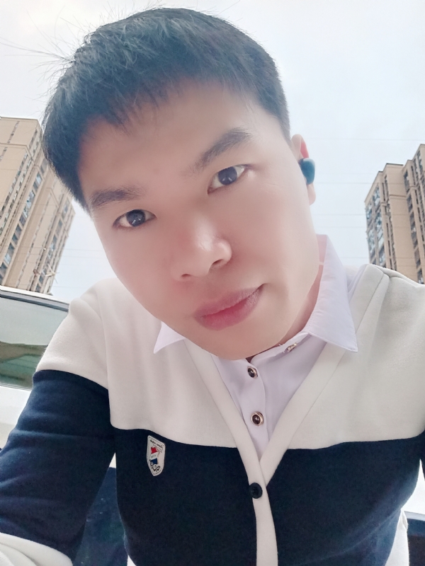 雨霁月清风的第一张照片--龙岩相亲服务中心