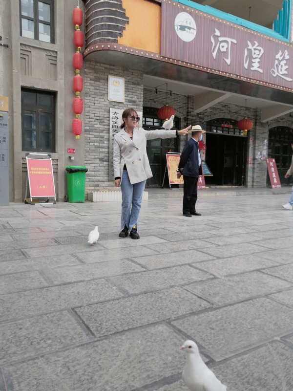 艳艳的第一张照片--龙岩相亲服务中心