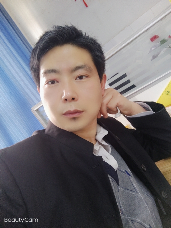铜豌豆的第一张照片--龙岩相亲服务中心