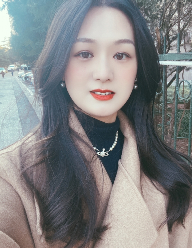 盧盈穎的第一张照片--龙岩相亲服务中心