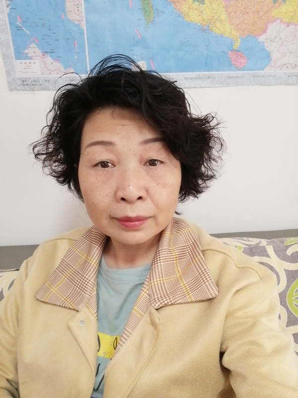 香水百合的第一张照片--龙岩相亲服务中心