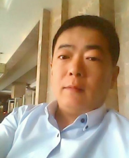 落叶随风的第一张照片--龙岩相亲服务中心