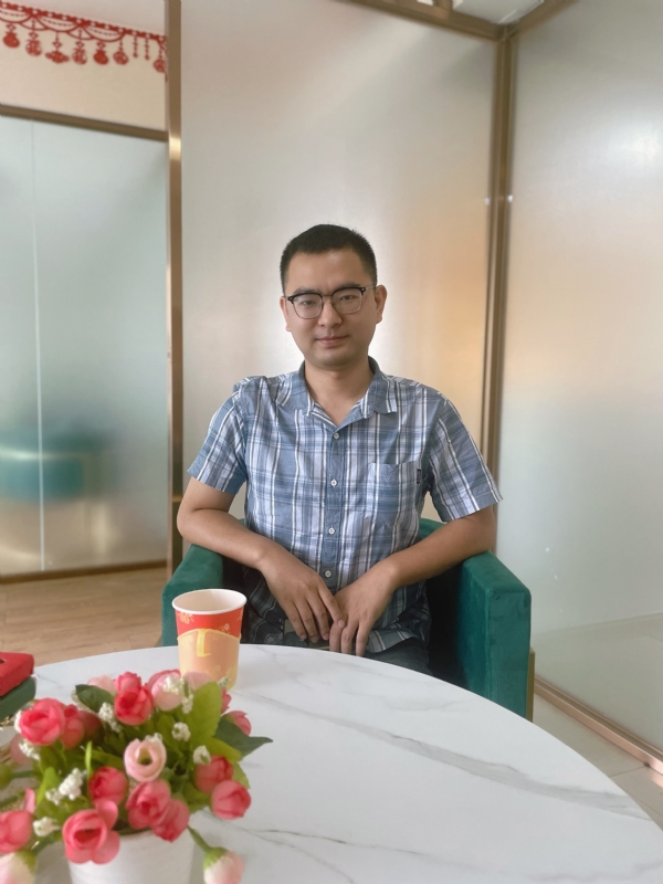 微尘的第二张照片--龙岩相亲服务中心
