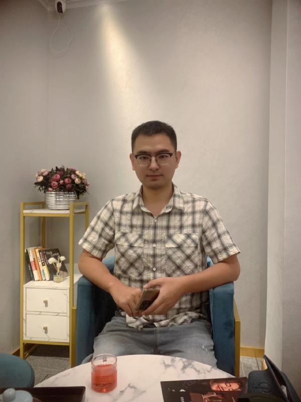微尘的第四张照片--龙岩相亲服务中心