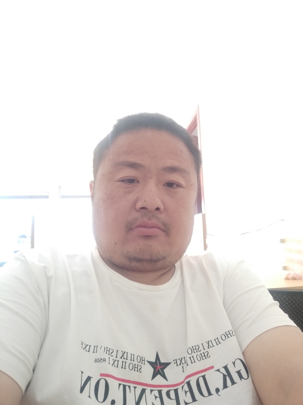 流星隐爱的第一张照片--龙岩相亲服务中心