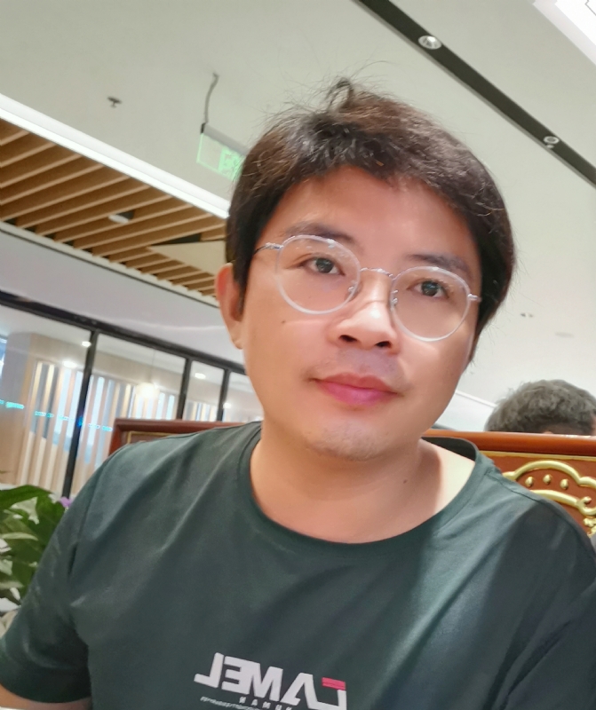陆迅的第三张照片--龙岩相亲服务中心
