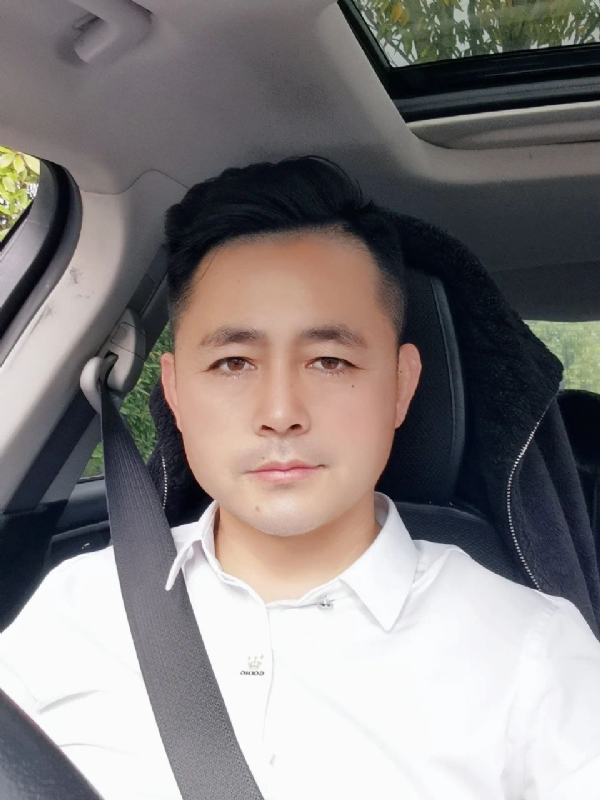 阿华大人的第二张照片--龙岩相亲服务中心