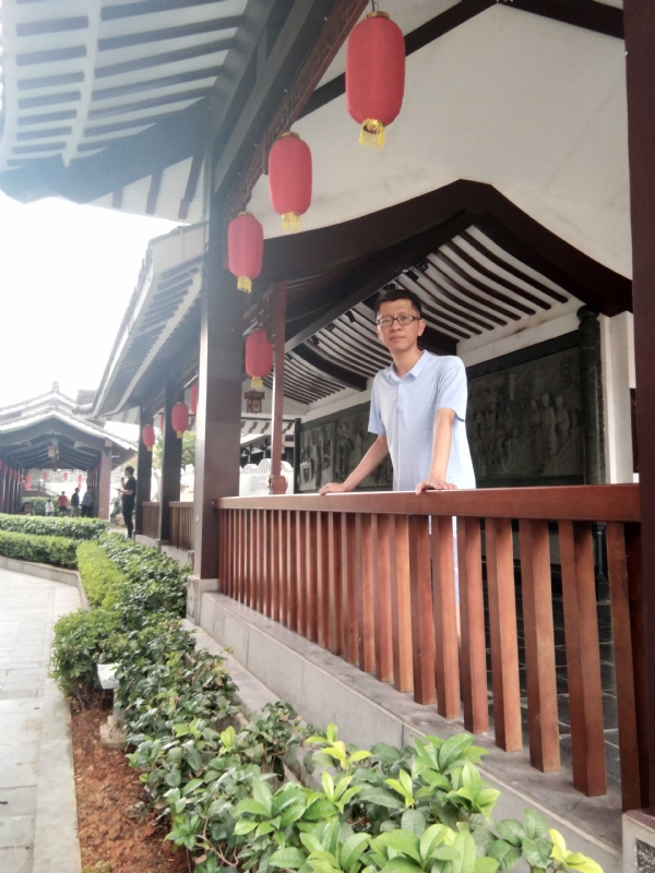 lijian的第一张照片--龙岩相亲服务中心