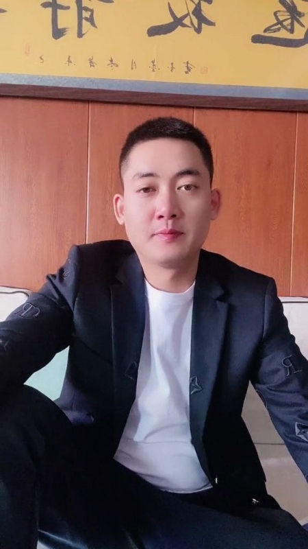 李泽胜的第一张照片--龙岩相亲服务中心
