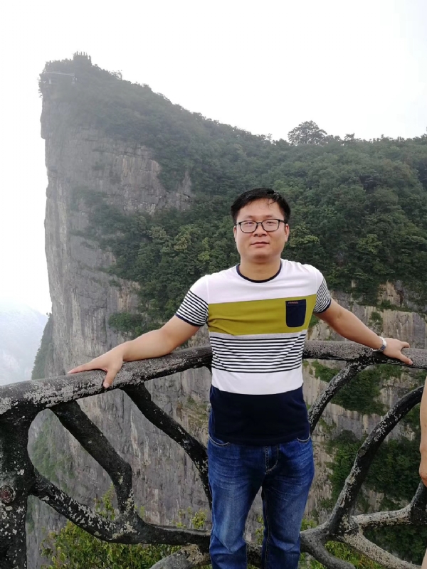 江汉的第一张照片--龙岩相亲服务中心
