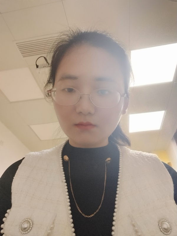 闲敲棋子的第一张照片--龙岩相亲服务中心
