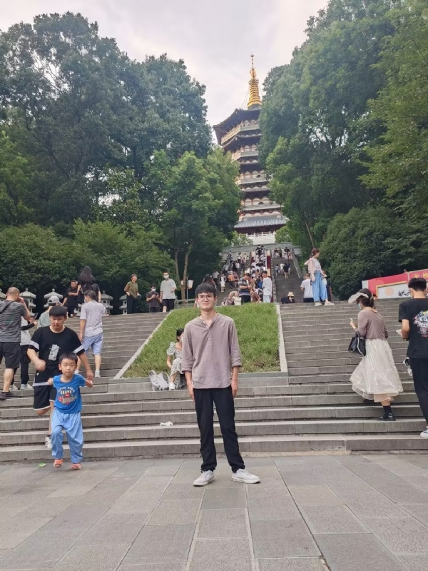 阳光男孩的第二张照片--龙岩相亲服务中心