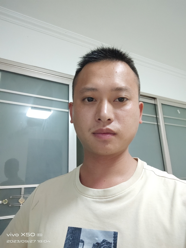 小yan同学的第一张照片--龙岩相亲服务中心