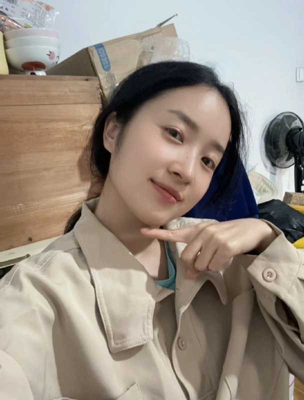 多喝热水的第二张照片--龙岩相亲服务中心