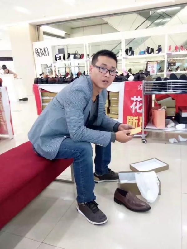 借我你的手的第一张照片--龙岩相亲服务中心