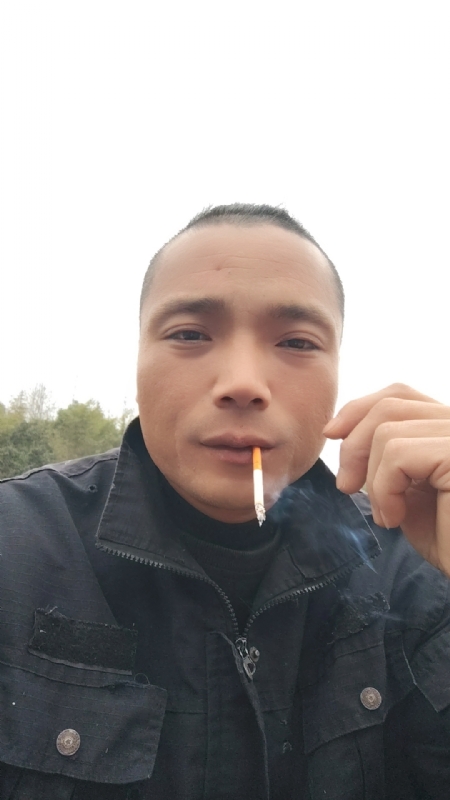 伯爵的第一张照片--龙岩相亲服务中心