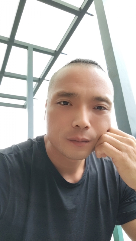伯爵的第三张照片--龙岩相亲服务中心