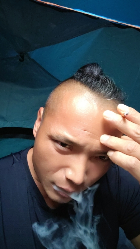 伯爵的第四张照片--龙岩相亲服务中心