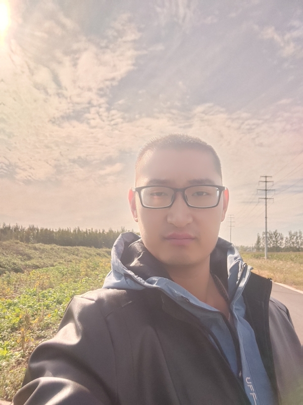 温暖胸膛的第一张照片--龙岩相亲服务中心