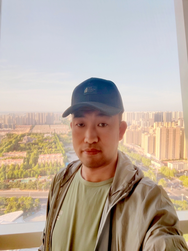 勇攀高峰的第二张照片--龙岩相亲服务中心