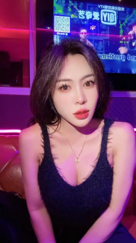 素素可月的第一张照片--龙岩相亲服务中心