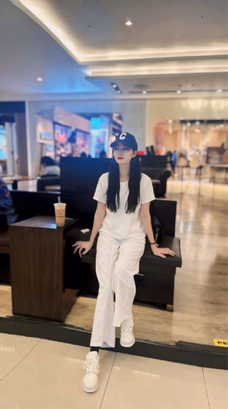 卖火柴的小女孩的第一张照片--龙岩相亲服务中心