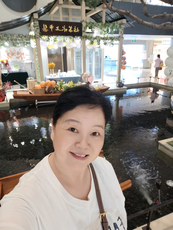 丁姐爱生活的第三张照片--龙岩相亲服务中心
