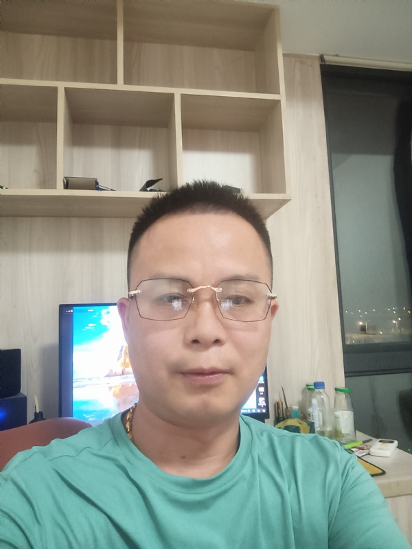逍遥霸道的第一张照片--龙岩相亲服务中心