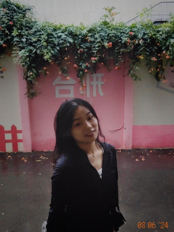 范范的丸子头的第一张照片--龙岩相亲服务中心