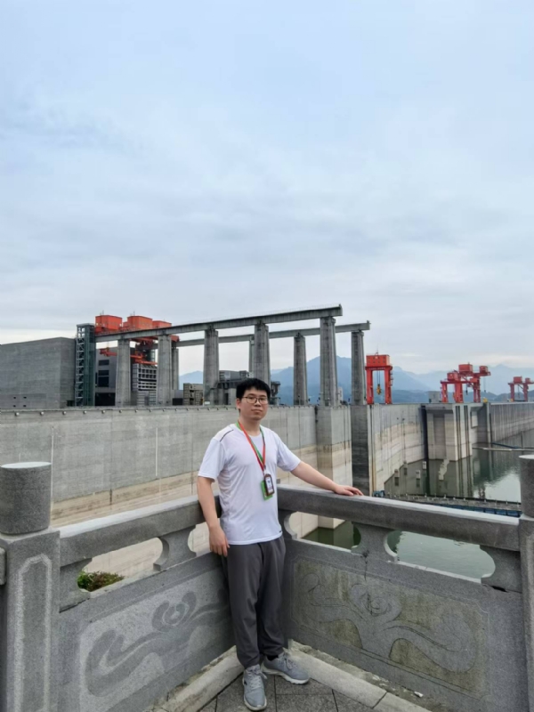 xhfsx的第一张照片--龙岩相亲服务中心