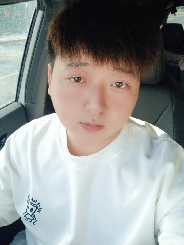 可乐加冰的第一张照片--龙岩相亲服务中心