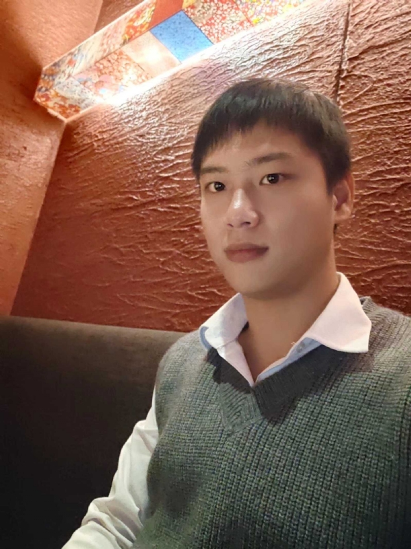 匿藏其名的第一张照片--龙岩相亲服务中心