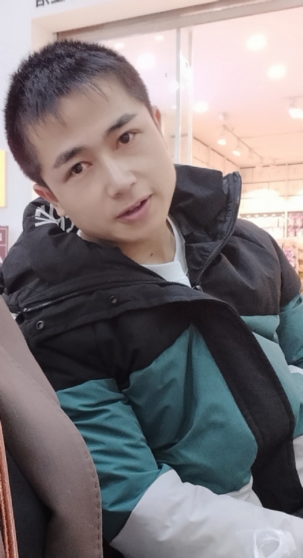 不骄不躁的第一张照片--龙岩相亲服务中心