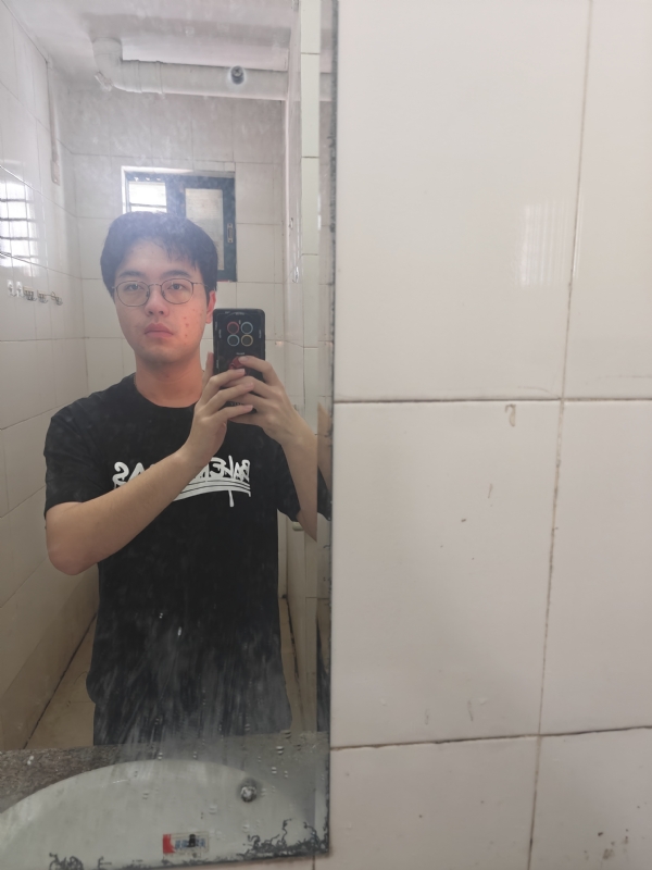 爱看尖尖星人的第一张照片--龙岩相亲服务中心