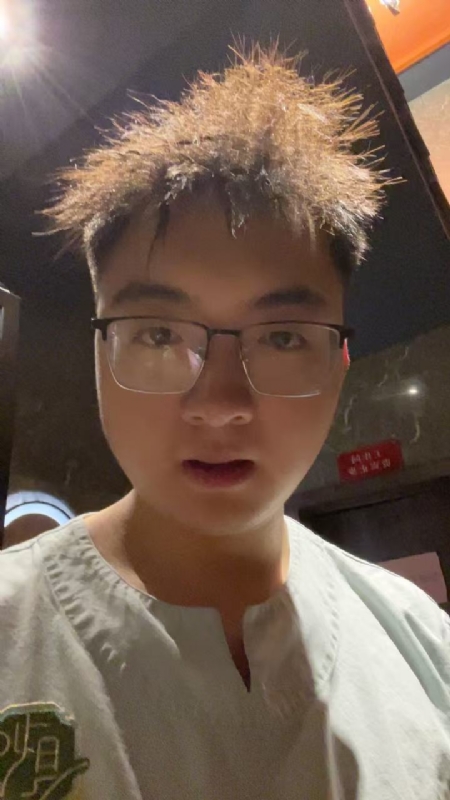 成熟稳重的男士的第一张照片--龙岩相亲服务中心