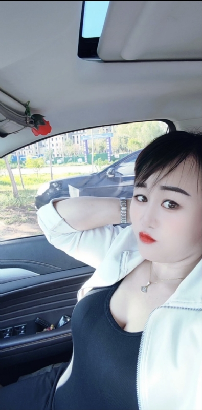 王芳燕的第五张照片--龙岩相亲服务中心