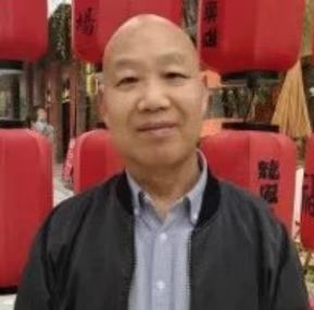 教师作家诗人的第一张照片--龙岩相亲服务中心