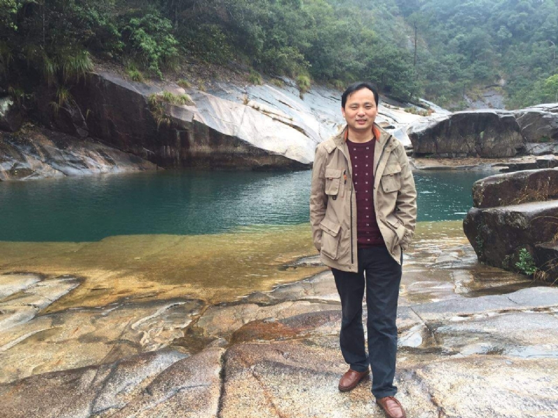 龙行天下的第一张照片--龙岩相亲服务中心