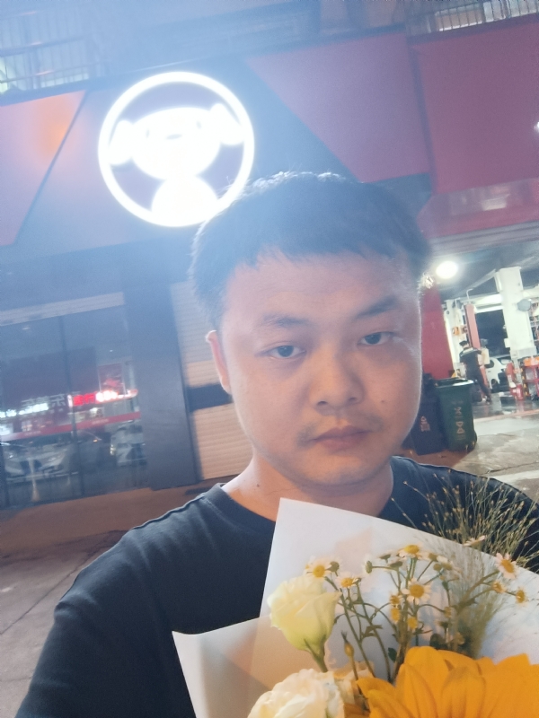 小陈的第一张照片--龙岩相亲服务中心