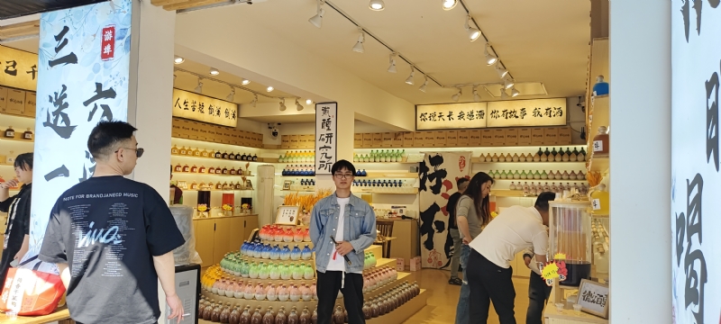 lilili109y的第三张照片--龙岩相亲服务中心